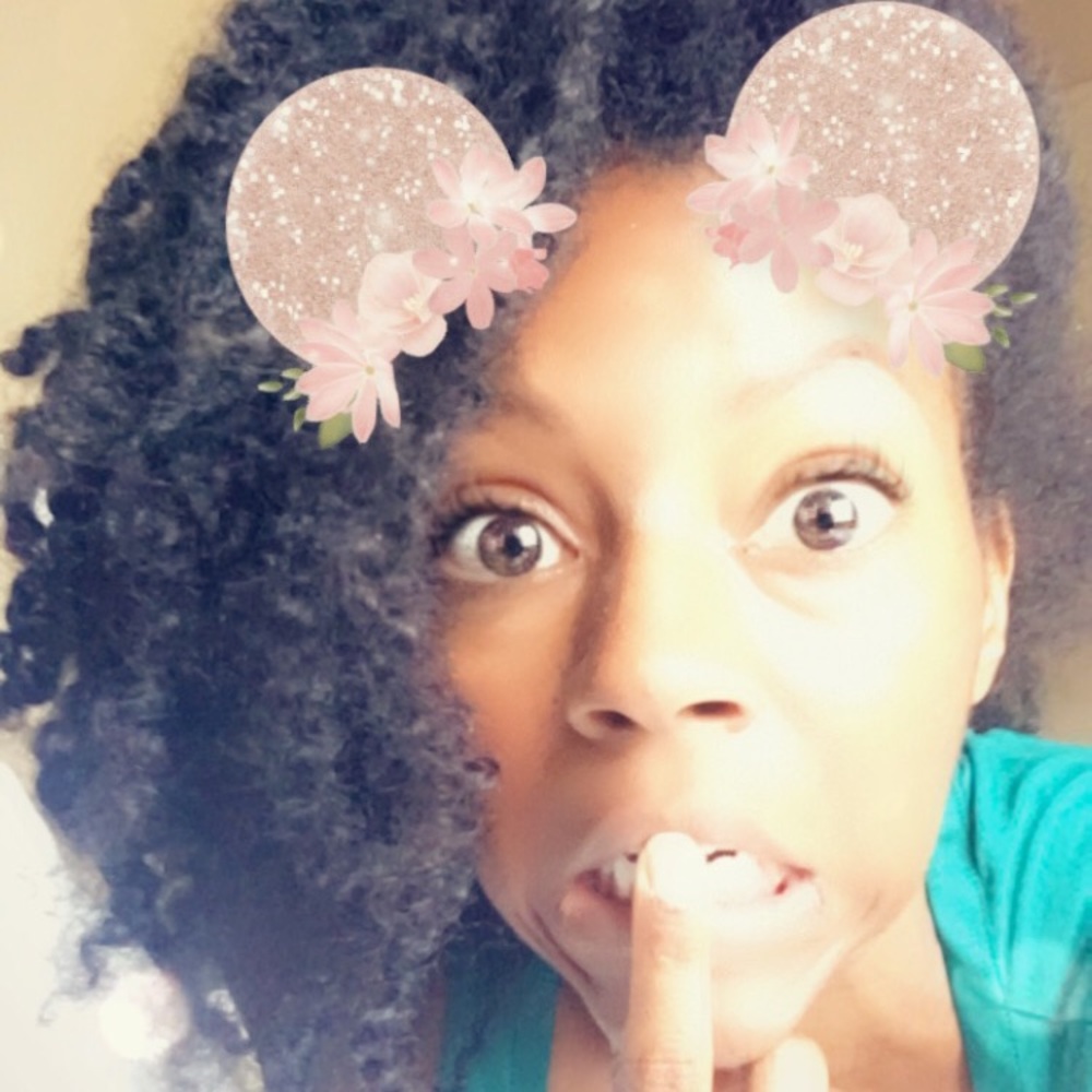 Meet your Posher, Alecia